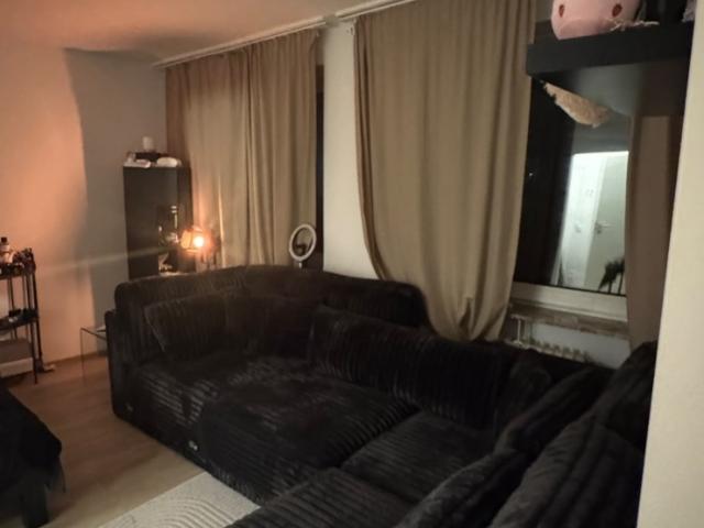 All Inclusive 1 Zi. Wohnung 33m2 direkt an der U2 Merkenstraße – Ideal für Studierende/Azubis Frei ab 01.11