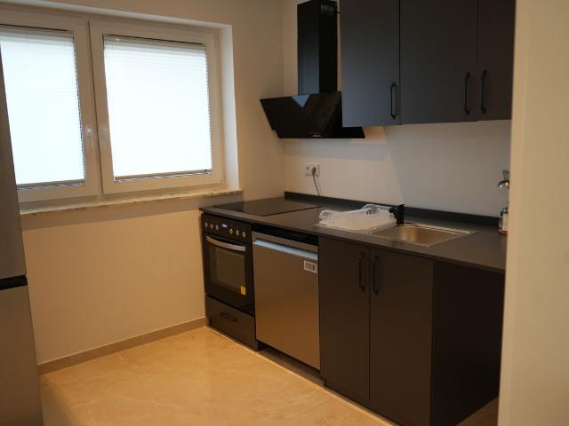 All Inclusive – 3 Room Apartment, Garbsen, 5 People, Kitchen & Bath, Balcony, Garbsen Amsterdam Apartments for Rent