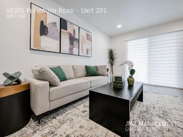All New Luxury Living In Plymouth
