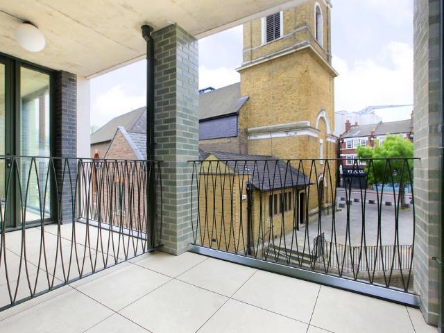 All Saints Passage, London, SW18 1 bed flat to rent £2,300 pcm £531 pw