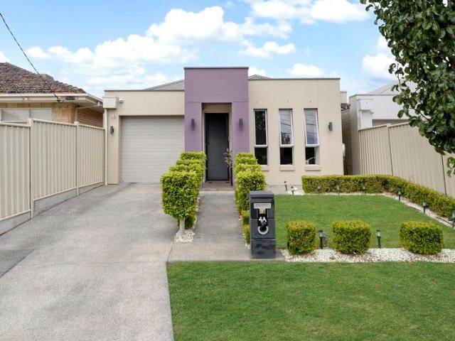 All Season Entertainer Close To Shops, Schooling & Parks
