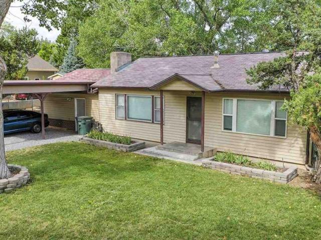 All utilities included 3 bedroom, 2 bathroom home in the Redlands