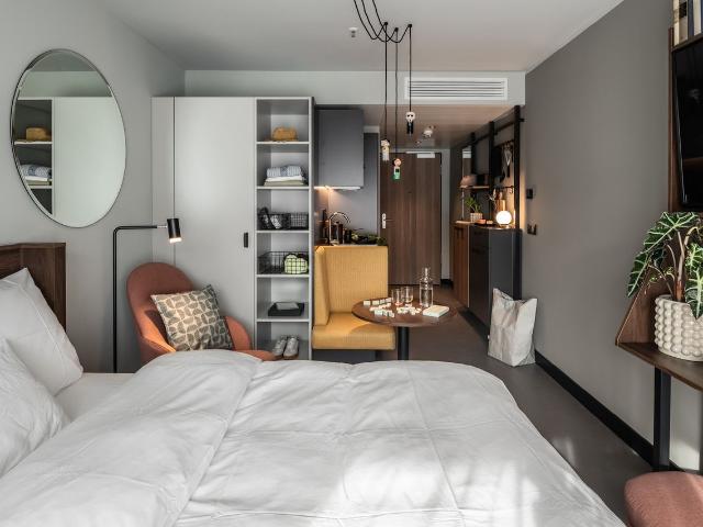 All you need is. Studio Live for 2 with balcony Furnished 1 Room Apartment incl. WIFI, Gym, Co Working, Social Spaces: Library, Cinema,etc., Munchen Amsterdam Apartments for Rent