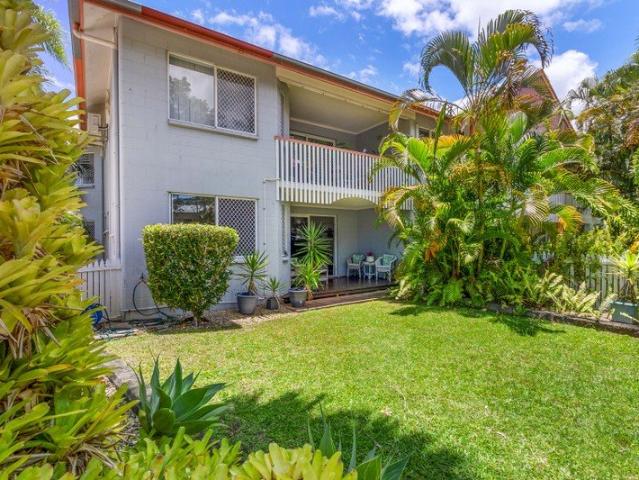 ALL YOU NEED IS YOUR SUITCASE FULLY FURNISHED, SECURE GROUND FLOOR 1 BEDROOM UNIT WITH HUGE YARD