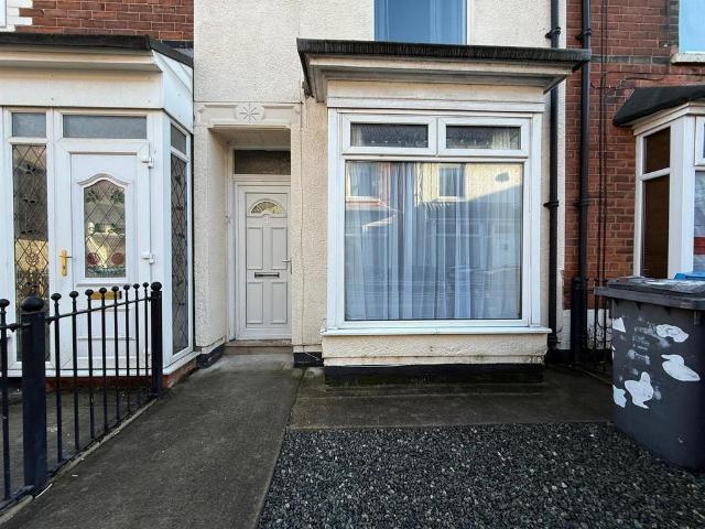 Allan Vale, Estcourt Street, Hull 2 bed terraced house to rent £650 pcm £150 pw