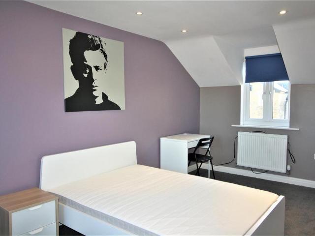 Allandale Gardens, Lancaster LA1 3 bed private hall to rent £542 pcm £125 pw