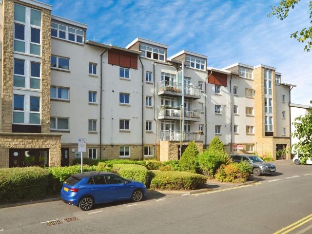 Allanfield Place, Leith, Edinburgh EH7, 2 bed flat to rent, £1,550 pcm | PrimeLocation