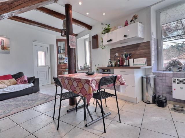 Allauch, maison type 3 avec terrasse proche des commodités. 62m² Allauch