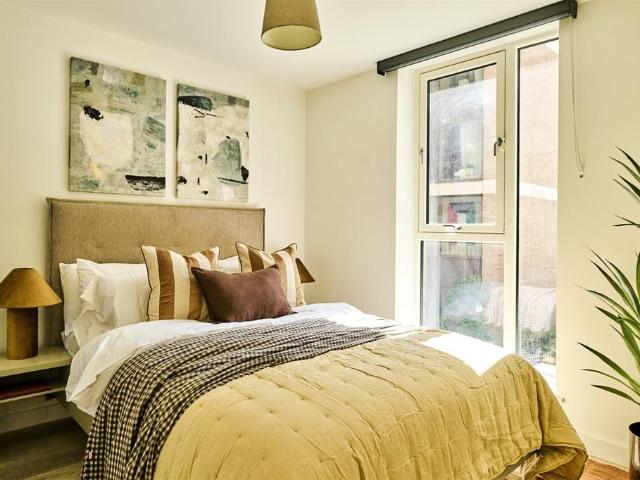 Allegro, 1 Exchange Square, The. 2 bed apartment to rent £1,465 pcm £338 pw