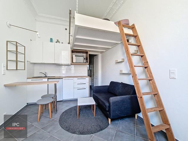 ALLEE LEON GAMBETTA STUDIO MEUBLE 16 m², Clichy