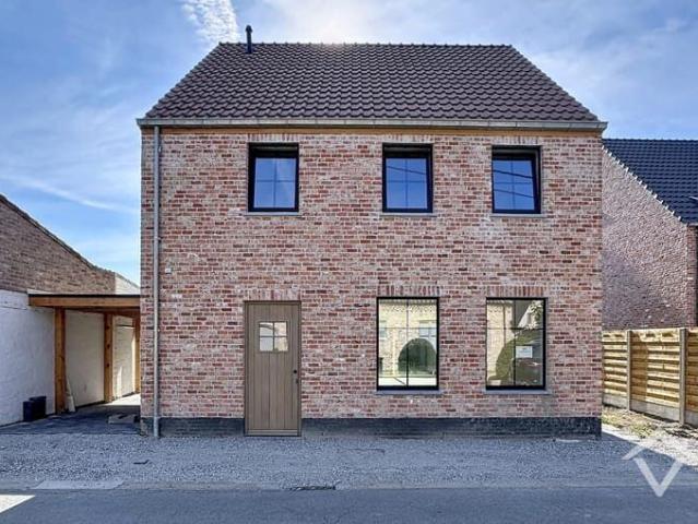 Alleenstaande nieuwbouwwoning met 3 slaapkamers en carport