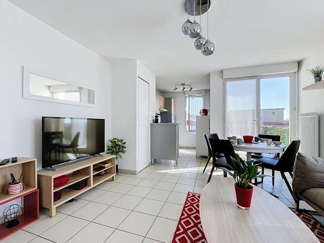 ALLEES VENISSIANES – T3 meublé de 57,98m² avec stationnement et terrasse – VENISSIEUX
