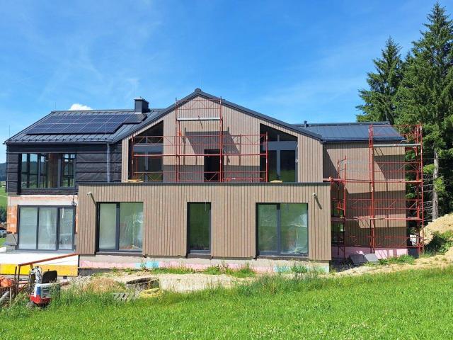 Alleinlage am Waldrand mit Wildbach Attersee u Mondsee zum greifen nahe ZWEITWOHNSITZ