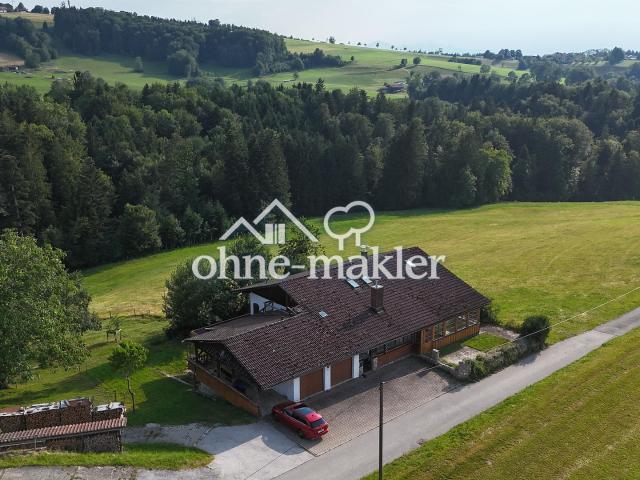 Alleinlage bei Traunstein – großzügiges Landhaus mit ca\. 376 m² Wohnfläche und Neubaupotenzial