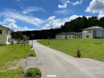 Alleinlage* Einzigartige Liegenschaft mit 6,3 ha Eigengrund