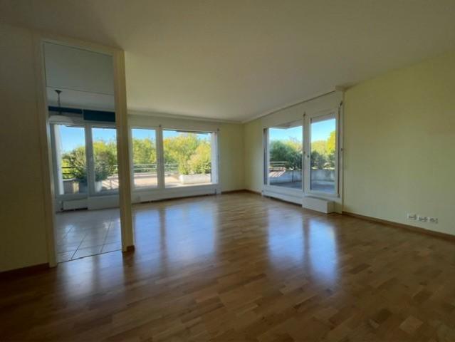 Alleinmakler – Wunderschönes Penthouse mit vier Zimmern und einer Terrasse von 110 m²