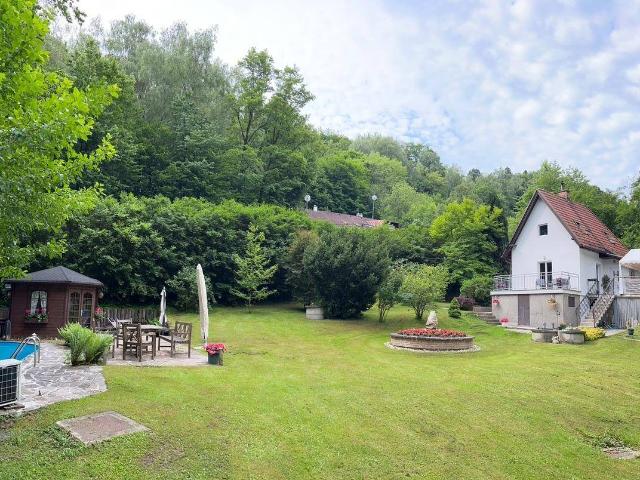 Alleinstehende Liegenschaft mitten im Wienerwald