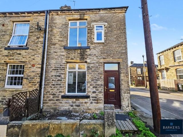Allen Croft, Birkenshaw 2 bed end of terrace house to rent £795 pcm £183 pw