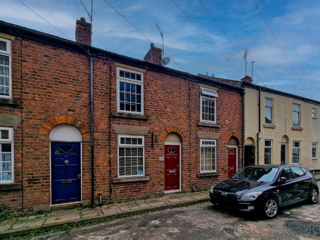 Allen Street, Macclesfield SK11 2 bed terraced house to rent £950 pcm £219 pw