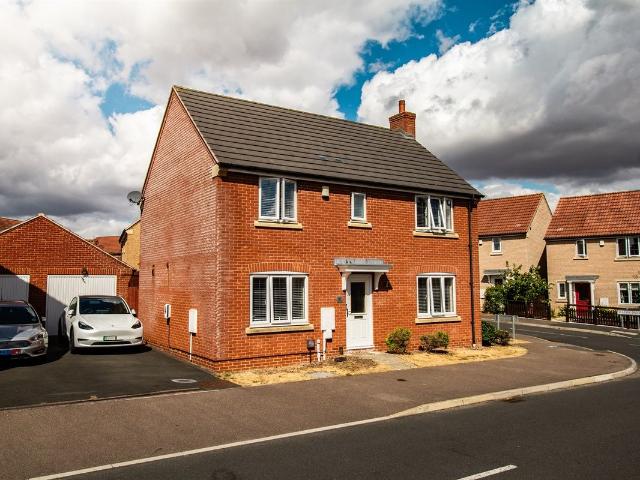 Allendale Road, Loughborough LE11, 4 bed detached house to rent, £1,600 pcm | PrimeLocation