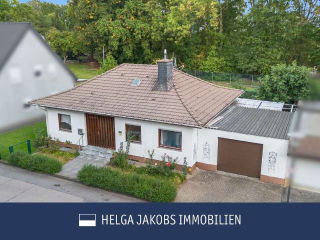 Alles auf einer Ebene: Bungalow mit Garten im Grünen in Eschweiler Weisweiler