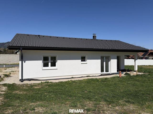 Alles auf einer Ebene – pflegeleichter Bungalow, schlüsselfertig zum Einziehen