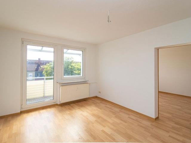 Alles im Blick! Giebelwohnung mit Balkon NÄHE Klinikum