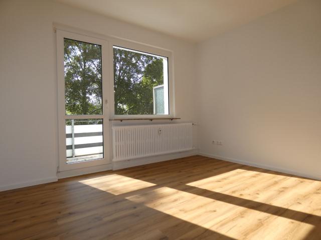 Alles neu! Citynahe 3 Zimmer Erdgeschoss Whg. mit Balkon!