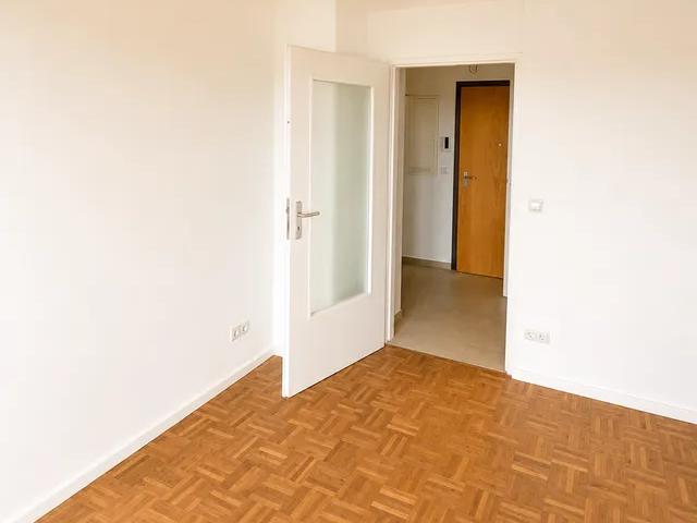 Alles neu! Sanierte 1 Zimmer Wohnung mit Top Infrstruktur, Drausnickstr
