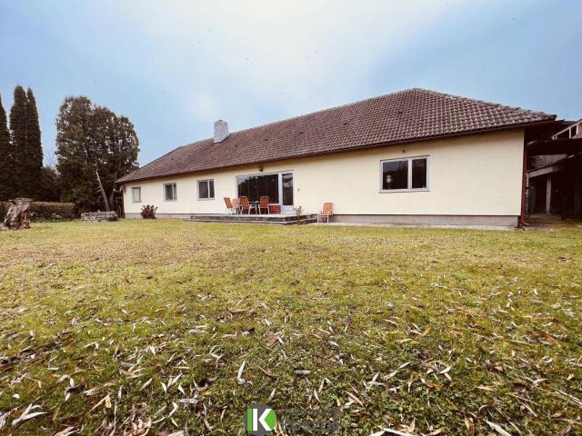Alles Riesig! Haus, Bauland und Nebengebäude!