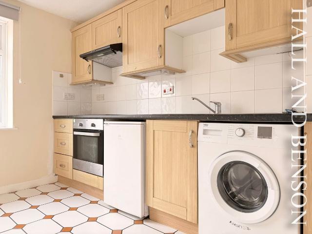 Allestree, Derby DE22, 1 bed flat to rent, £750 pcm | PrimeLocation