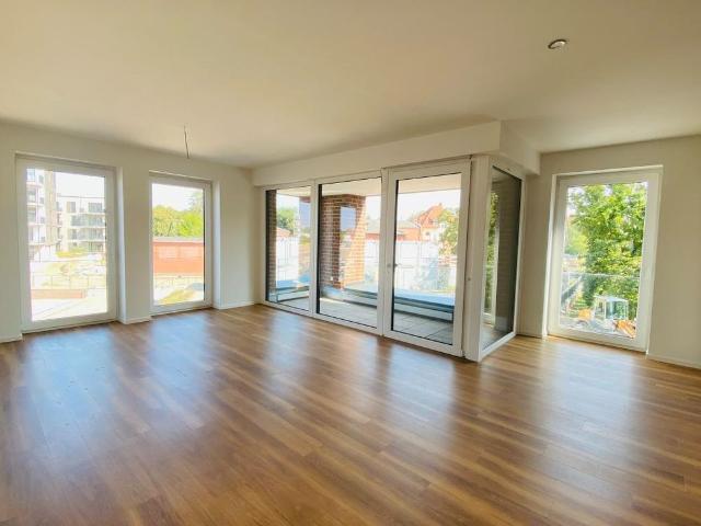 Allerinsel UND Celler Hafen im Blick! Elegantes Wohnen mit 2 Loggien, offene Küche, Gäste WC etc