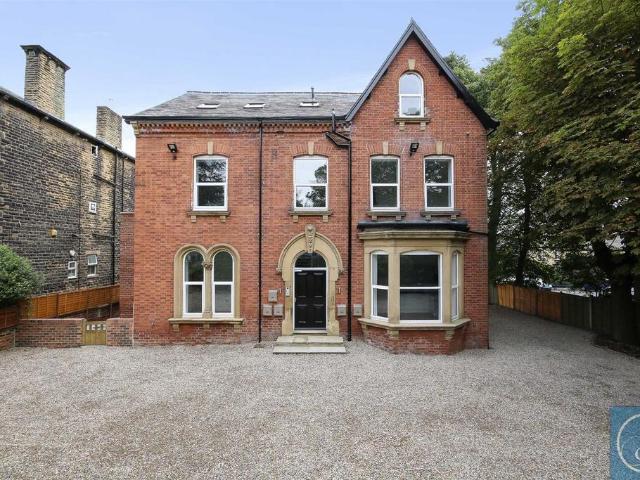 Allerton House, 75 Allerton Hill. 2 bed apartment to rent £1,350 pcm £312 pw