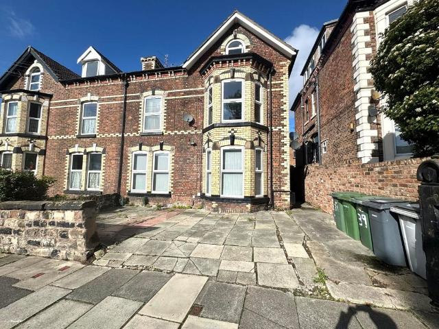 Allerton Road, Birkenhead, CH42 Studio to rent £595 pcm £137 pw