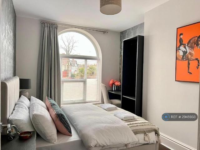 Allerton Road, Liverpool, L18 1 bed flat to rent £1,050 pcm £242 pw