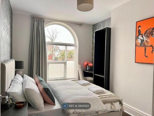 Allerton Road, Liverpool L18, 1 bed flat to rent, £1,050 pcm | PrimeLocation
