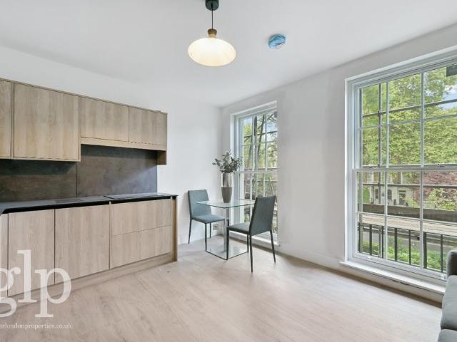 Alleyn Court, Sussex Gardens, W2 1 bed apartment to rent £2,496 pcm £576 pw