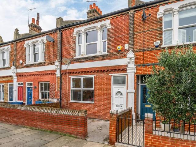 Allfarthing Primary School, St. Ann's Crescent, London, SW18 2LR, United Kingdom | 4 bed townhouse for rent #136751977 | Rentberry