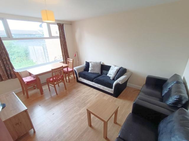 Allington Avenue, Nottingham NG7, 4 bed shared accommodation to rent, £1,733 pcm | PrimeLocation