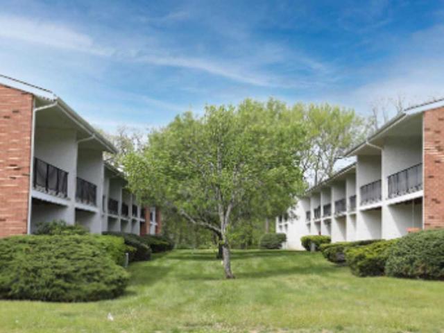 ALLISON APARTMENTS 2 Bedroom Apartment for Rent at 31 N Maple Ave, Marlton, NJ 08053