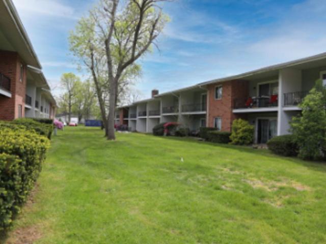 ALLISON APARTMENTS 2 Bedroom Apartment for Rent at 31 N Maple Ave, Marlton, NJ 08053