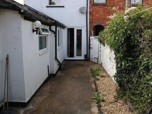 Allison Place 4 bed house share to rent £1,940 pcm £448 pw