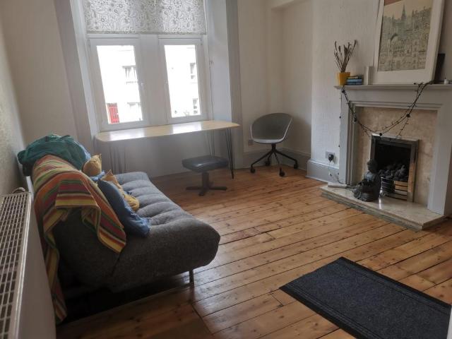 Allison Street, Glasgow, G42 8HS, United Kingdom | 2 bed apartment for rent #130541878 | Rentberry