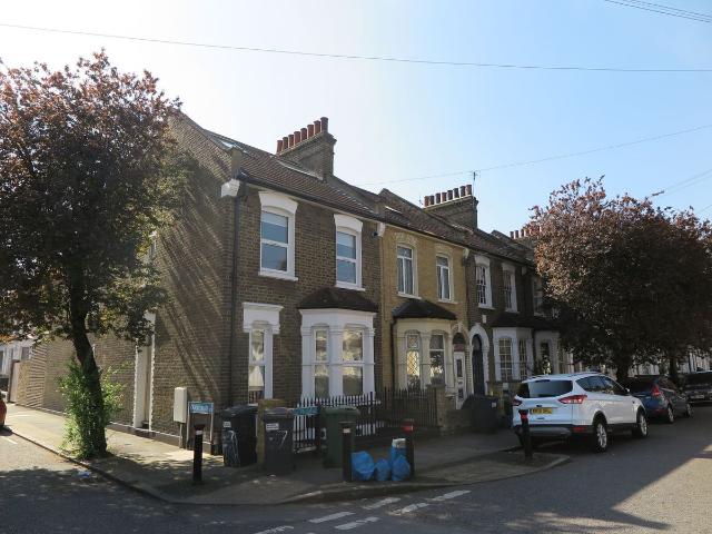 Alloa Road, Deptford SE8, 1 bed property to rent, £1,090 pcm | PrimeLocation
