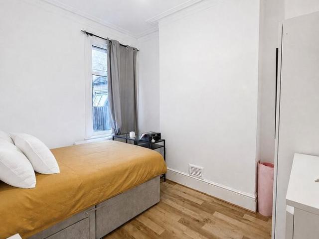 Alloa Road, Surrey Quays SE8, 5 bed shared accommodation to rent, £950 pcm | PrimeLocation