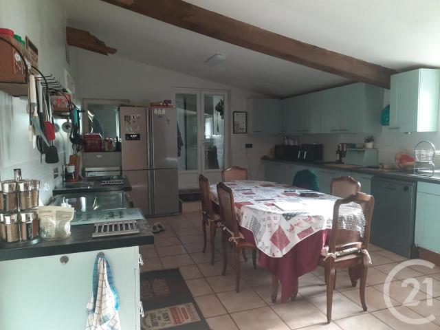 Alloinay, située à 10 mn de Chef Boutonne, vous découvrirez. 202m² Alloinay