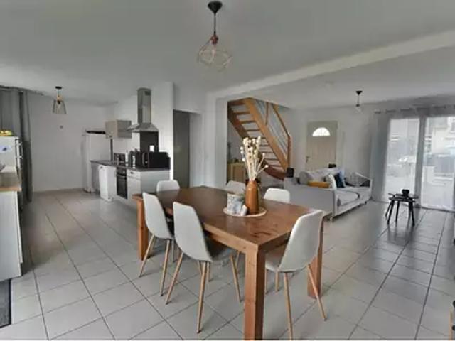 Allonnes 72700 Location maison 4 pièces t4 terrasse