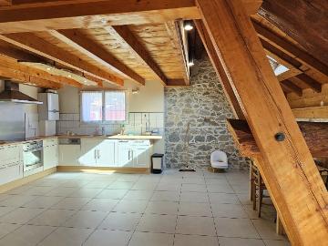 Allonzier la caille 74350 Duplex traversant T4 + 100 m2 hab + 2 parkings