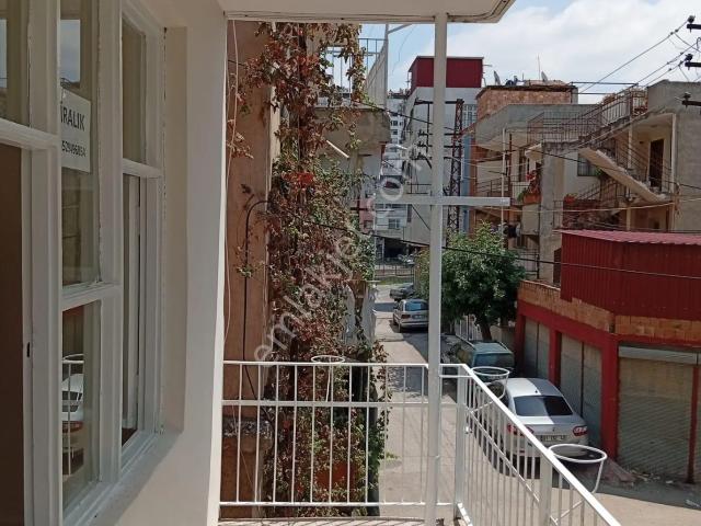 Alpaslan Türkeş Telliderede Metro Durağına 5.dk Aileye Yada Öğrenciye Kiralık 2+1 Daire