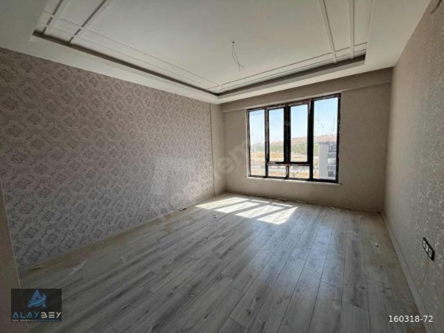 ALPASLAN'DA MERKEZ LOKASYONDA LÜKS SATILIK 2+1 DAİRE